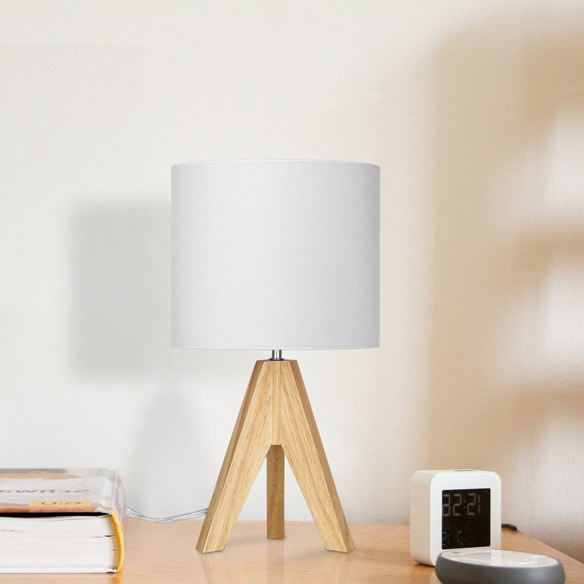 Set van 2 Scandinavische Driepoot Bureaulamp met Witte Linnen Kap