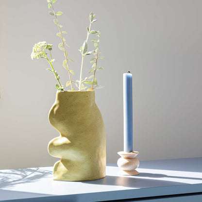 Keramische design vaas – groot - pistachegroen - organische vorm - Scandinavisch design